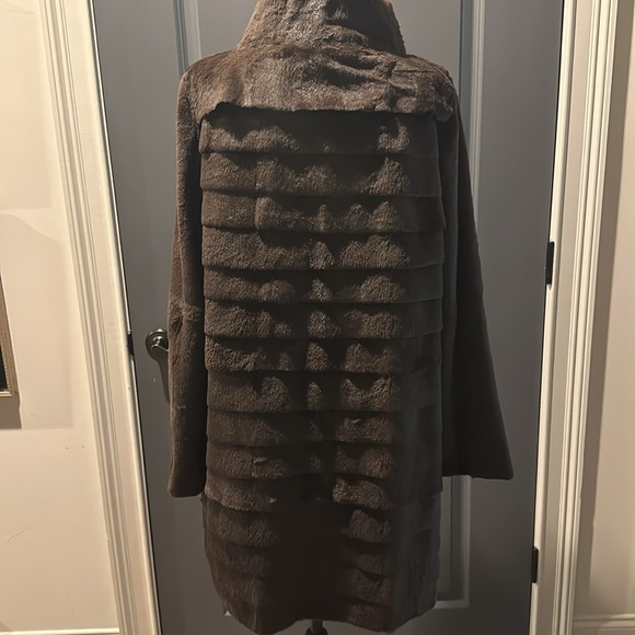 Trilogy Fur Coat - Picture 3 of 6